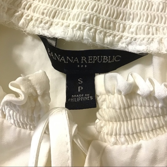 Ivory silky banana republic blouse - Picture 4 of 5